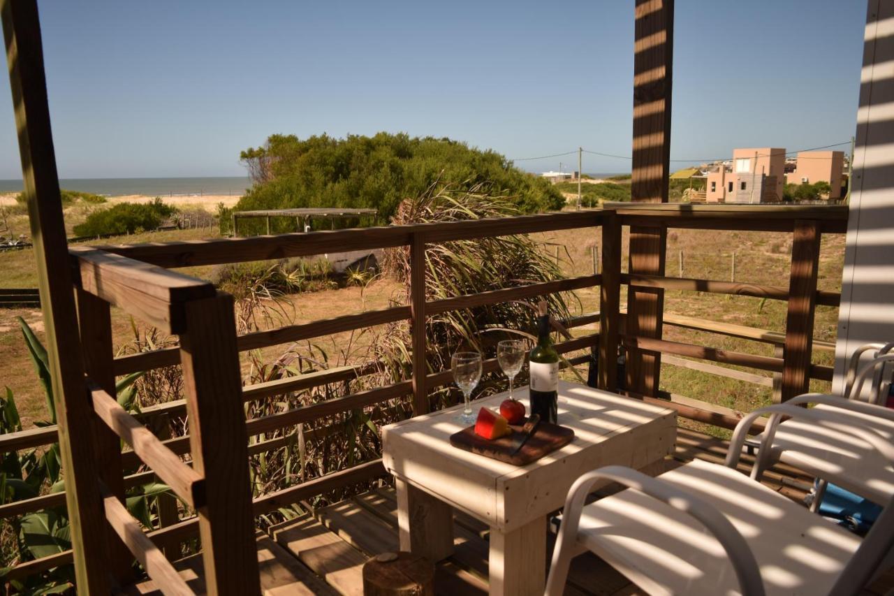 El Palafito Aparthotel La Pedrera Exteriör bild