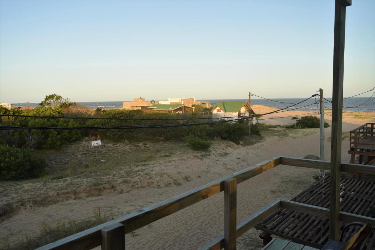 El Palafito Aparthotel La Pedrera Exteriör bild